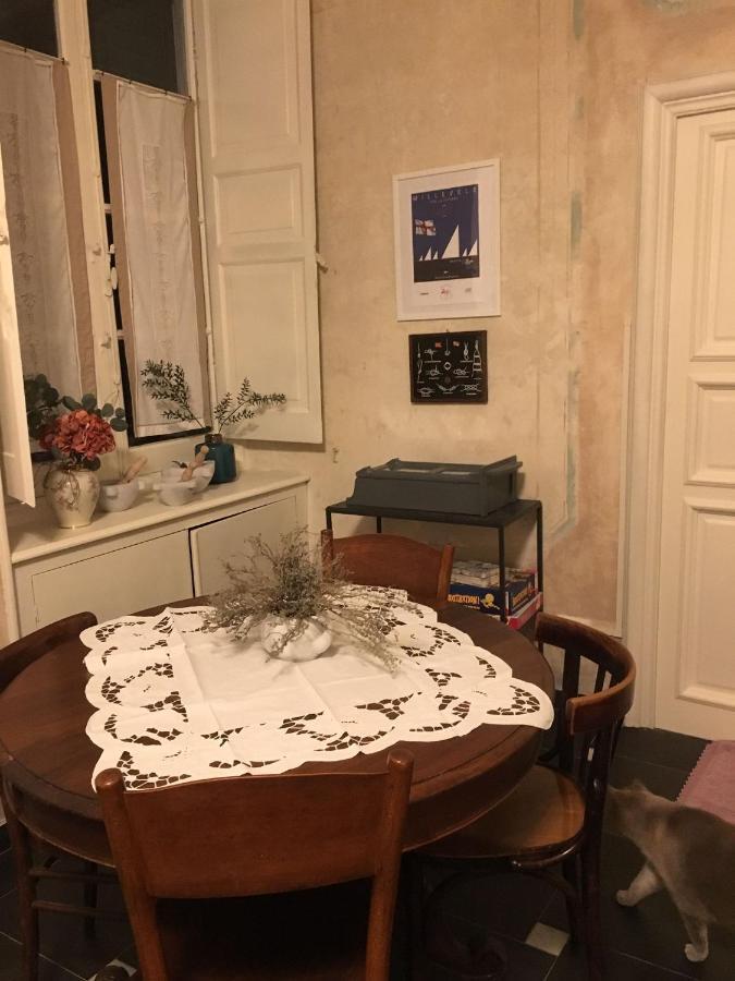 ホテル Dimora Caffaro ジェノヴァ エクステリア 写真